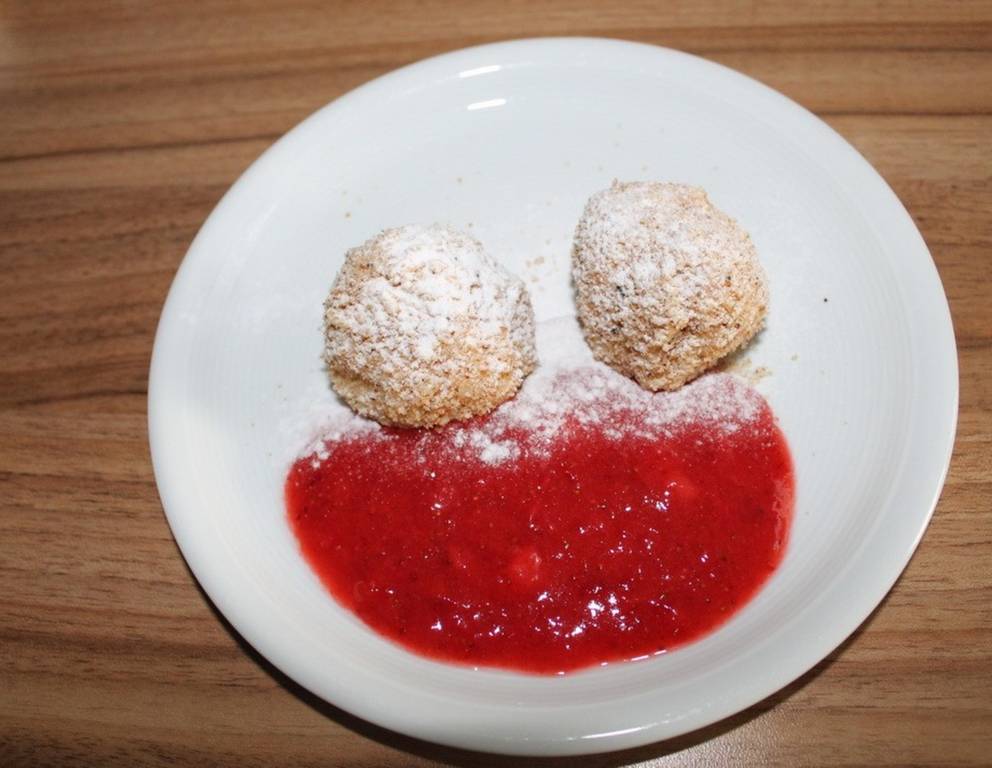 Topfenknödel Topfenknödel