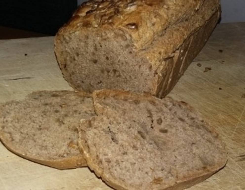 Dinkel-Sonnenblumenbrot Dinkel-Sonnenblumenbrot