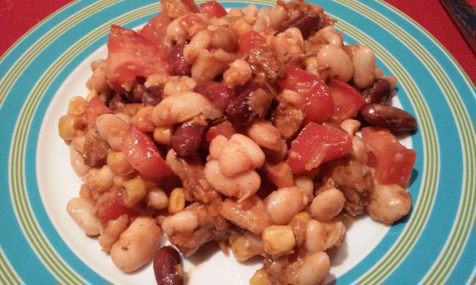 Tomaten-Bohnensalat mit Thunfisch Rezept - ichkoche.de