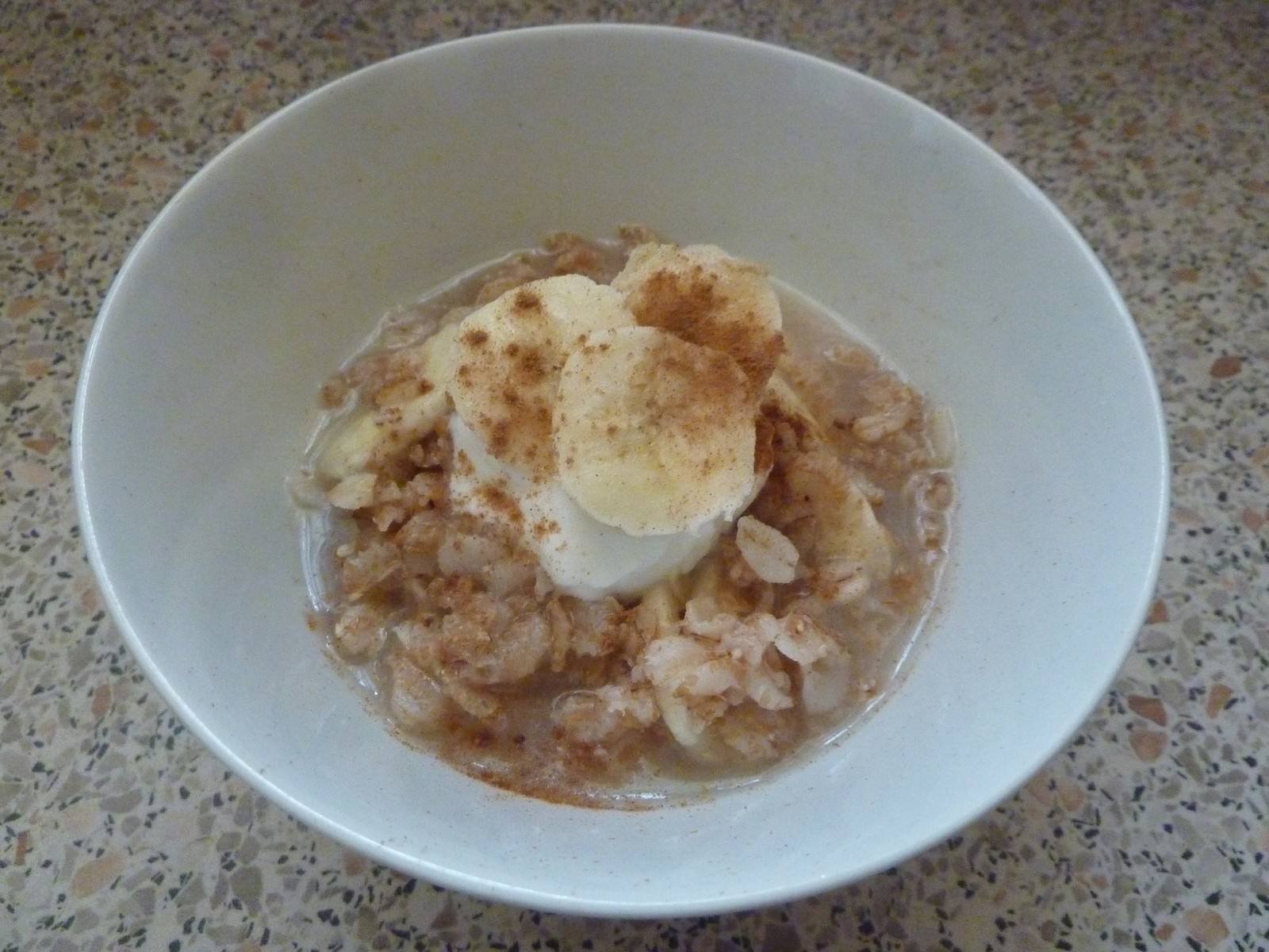 Haferbrei mit Bananen und Zimt Rezept - ichkoche.de Haferbrei mit Bananen und Zimt Rezept - ichkoche.de