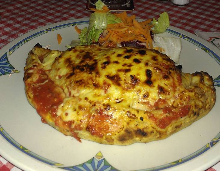 Calzone Calzone