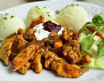 Huhn nach Jägerart mit Melanzani Huhn nach Jägerart mit Melanzani