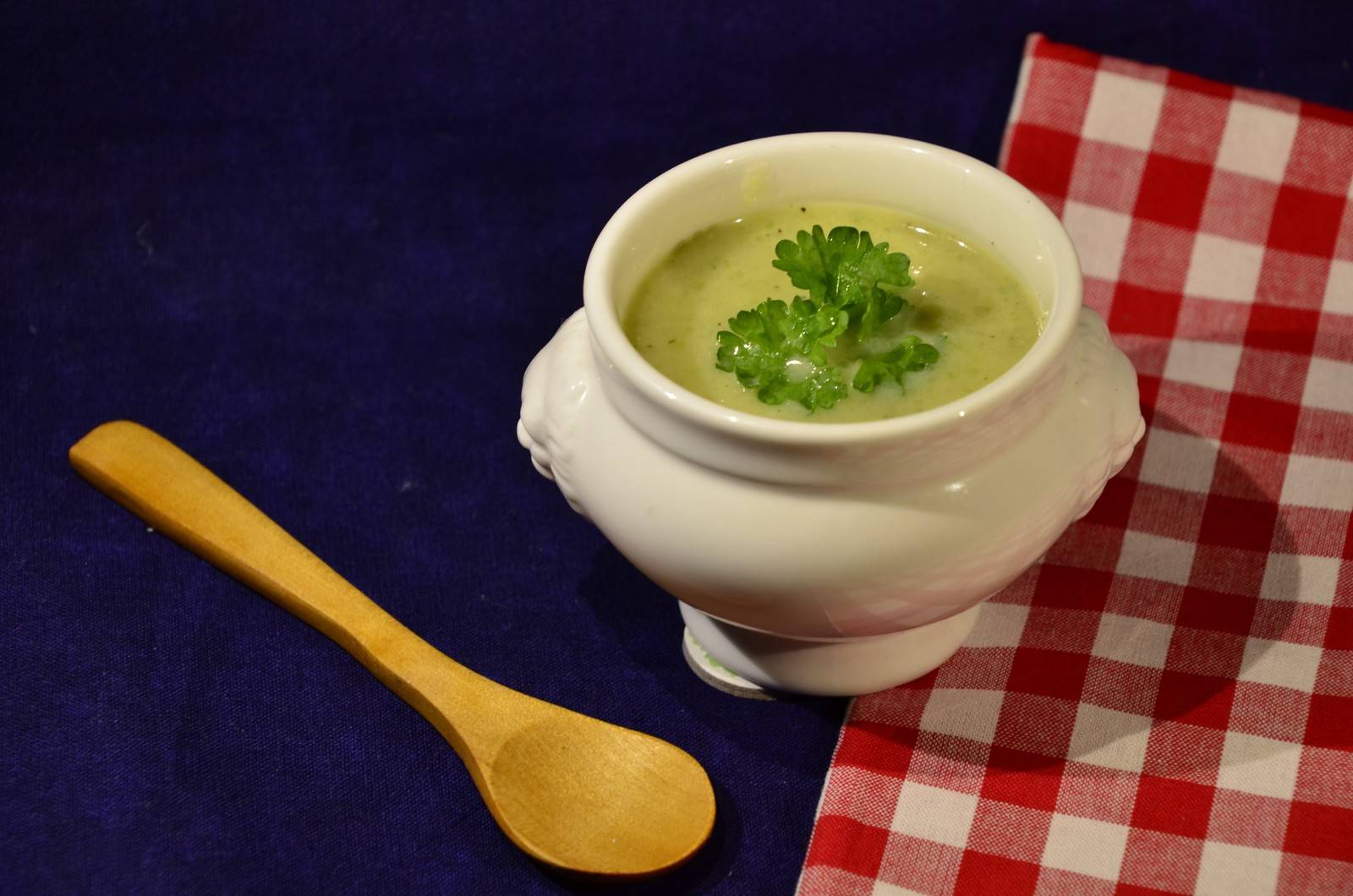 Zucchinicremesuppe Rezept - ichkoche.ch Zucchinicremesuppe Rezept - ichkoche.ch