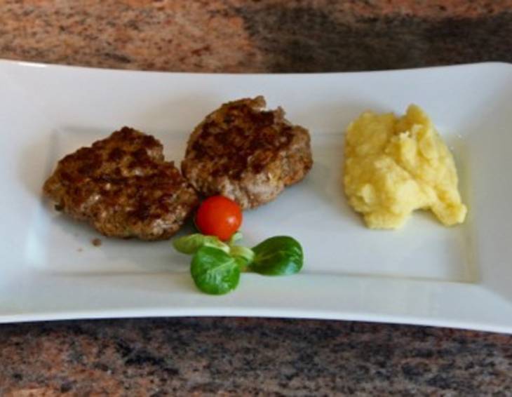 Fleischlaibchen mit Majoran Fleischlaibchen mit Majoran