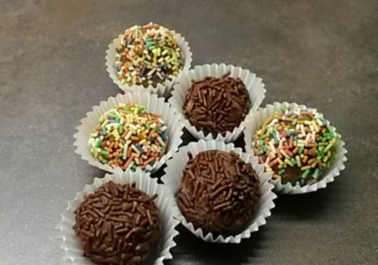 Rumkugeln mit Spekulatius Rezept - ichkoche Rumkugeln mit Spekulatius Rezept - ichkoche