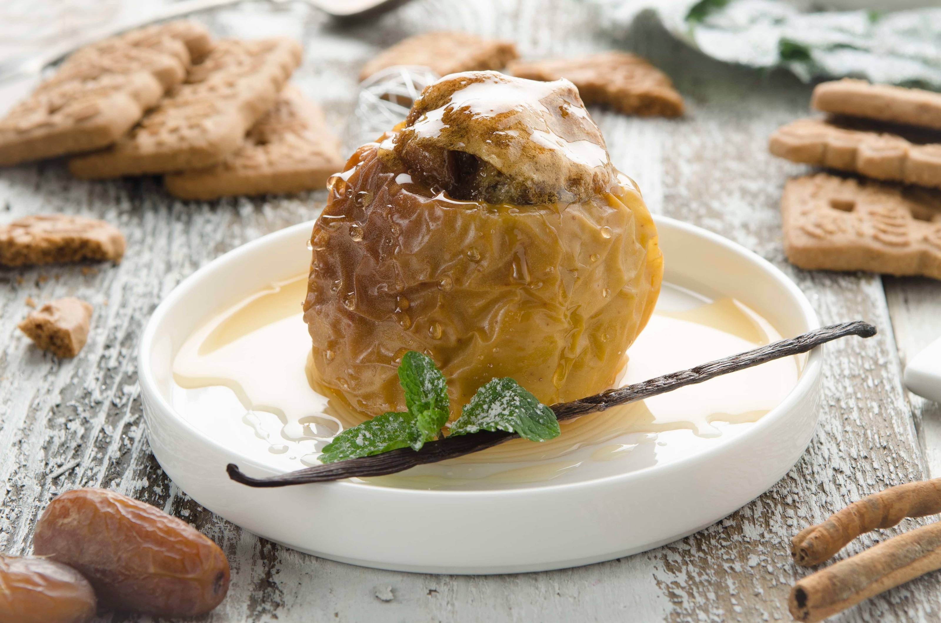 Bratapfel mit Spekulatius und Datteln
