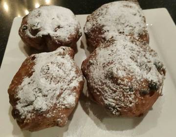 Oliebollen traditionell