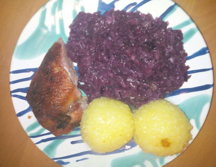 Ente mit Rotkraut und Kartoffelknödel