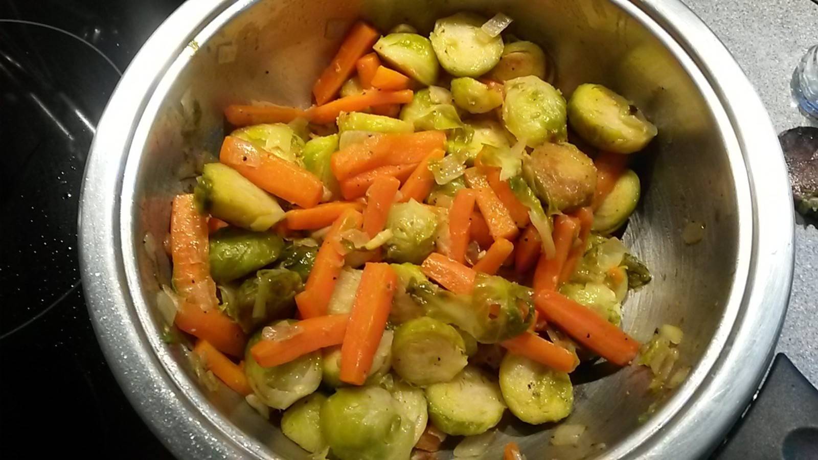 Kohlsprossen-Karotten-Gemüse