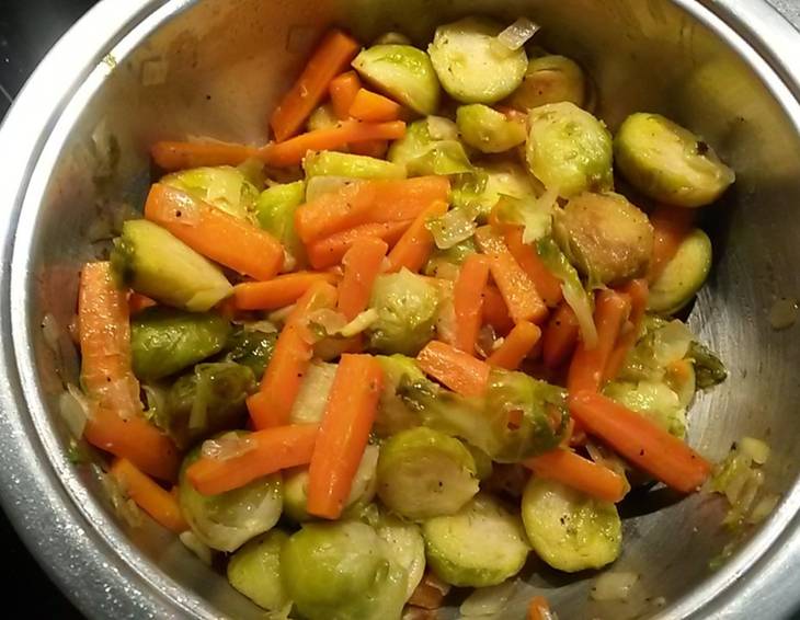 Kohlsprossen-Karotten-Gemüse