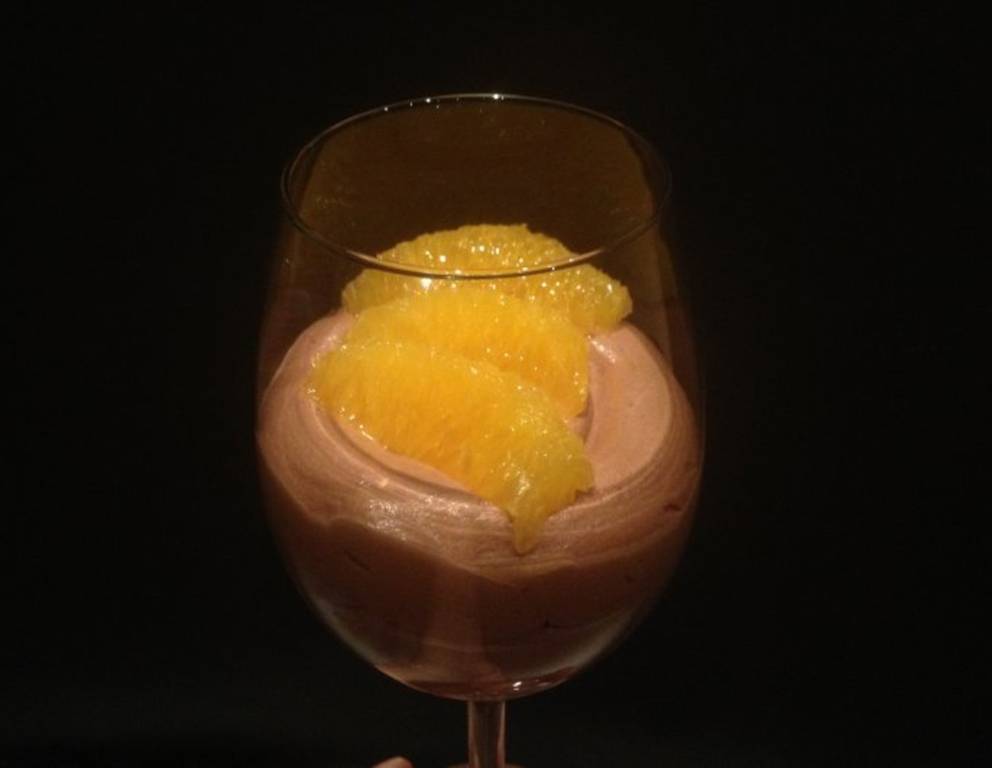 Schokoladenmousse mit Cointreau Schokoladenmousse mit Cointreau