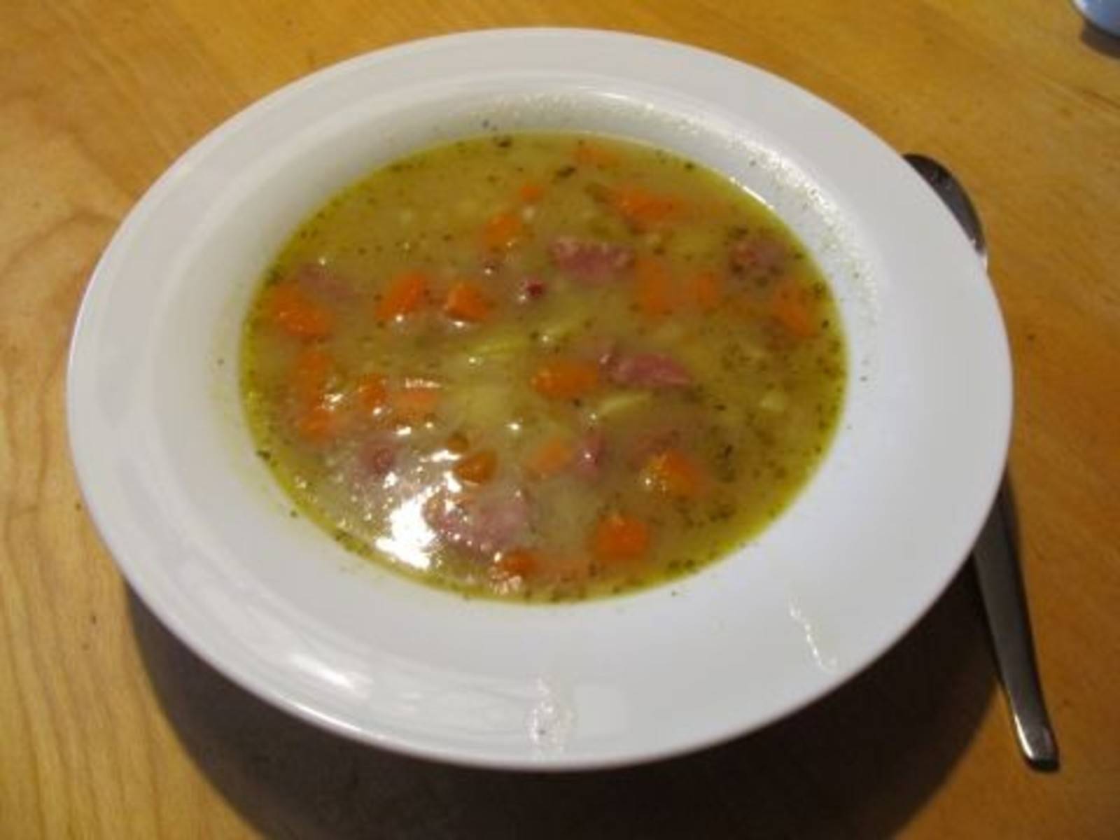 Gerstensuppe mit Gemüse und Hauswürstel aus dem Druckkochtopf