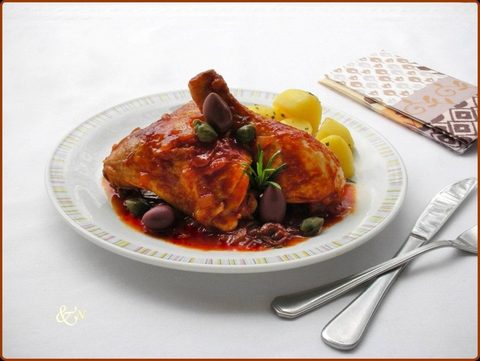 Poularde mit Kapern und Oliven Rezept - ichkoche.de Poularde mit Kapern und Oliven Rezept - ichkoche.de