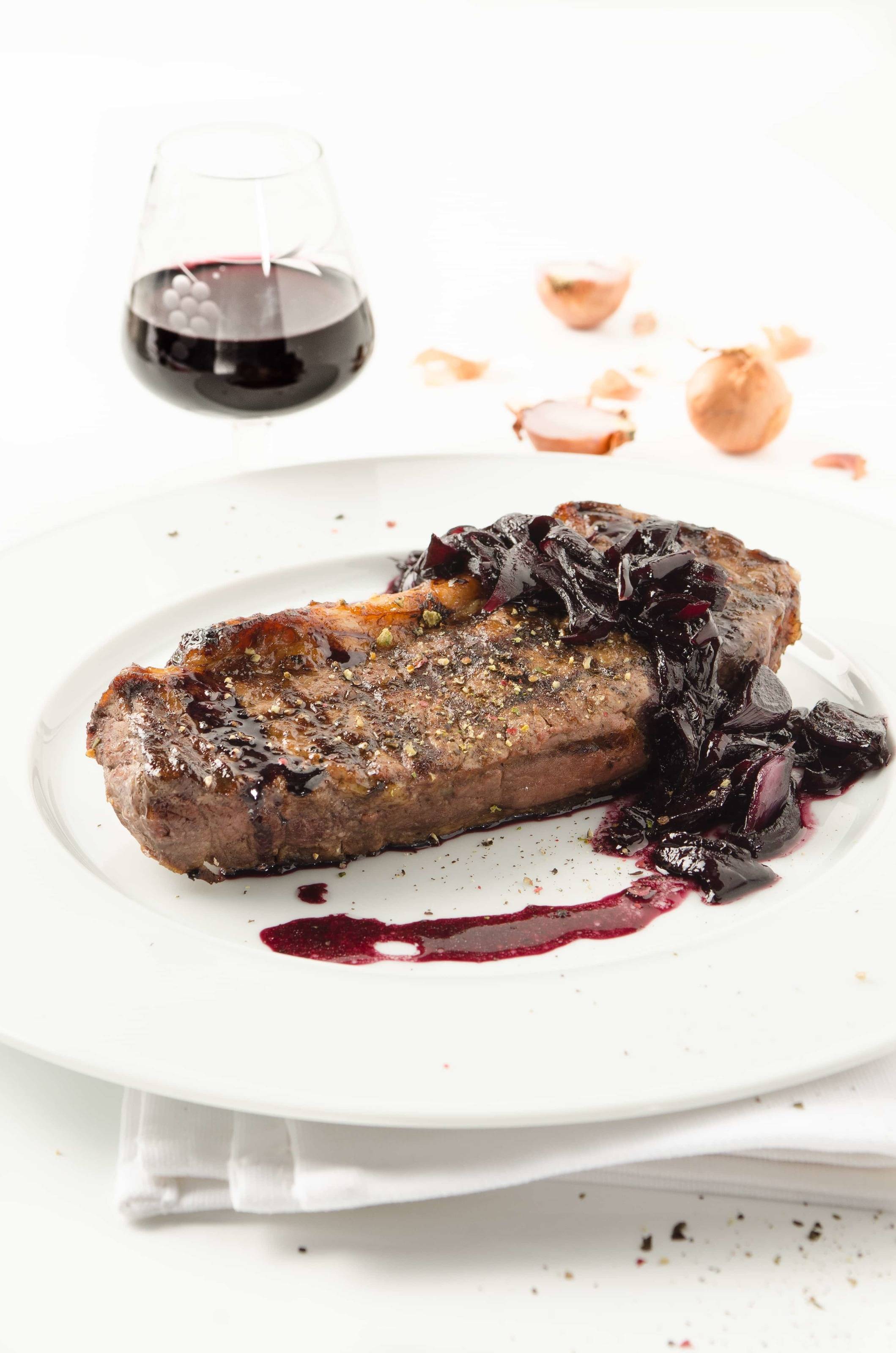 Steak mit Rotweinschalotten Rezept