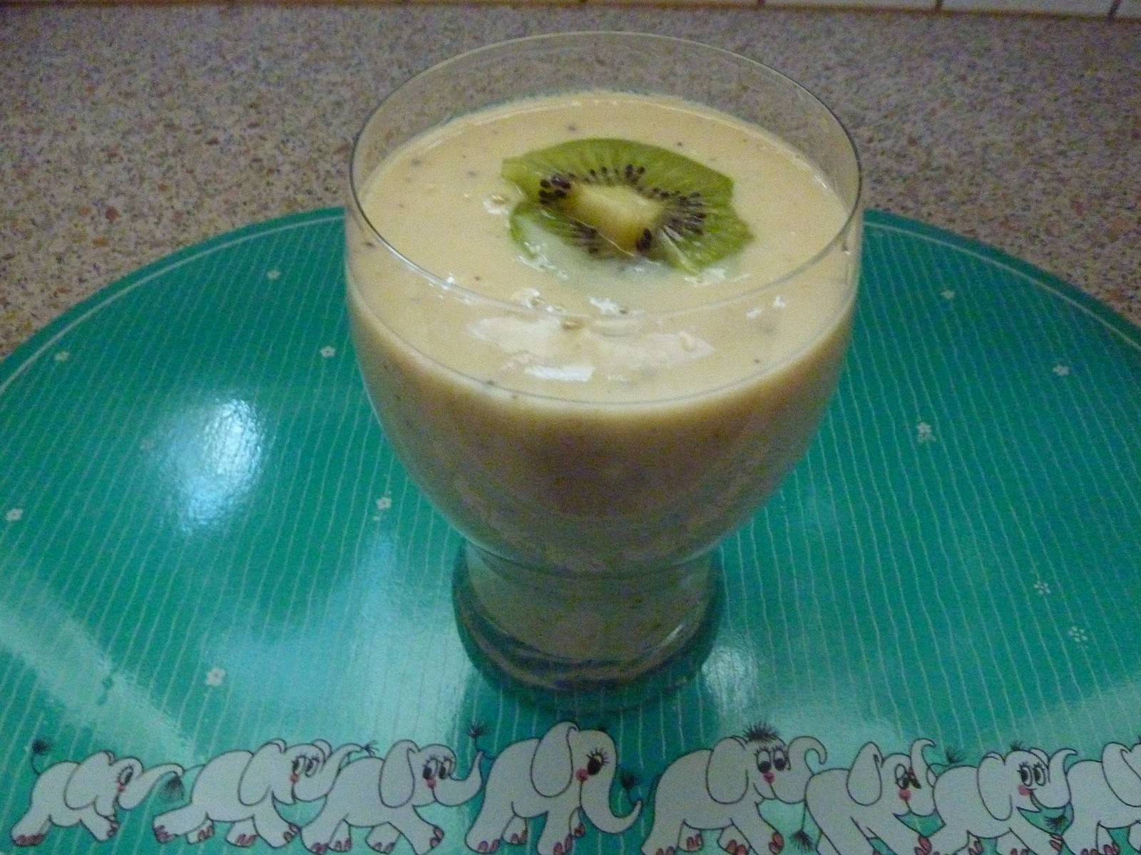 Bananen-Kiwi-Smoothie Rezept - ichkoche.ch