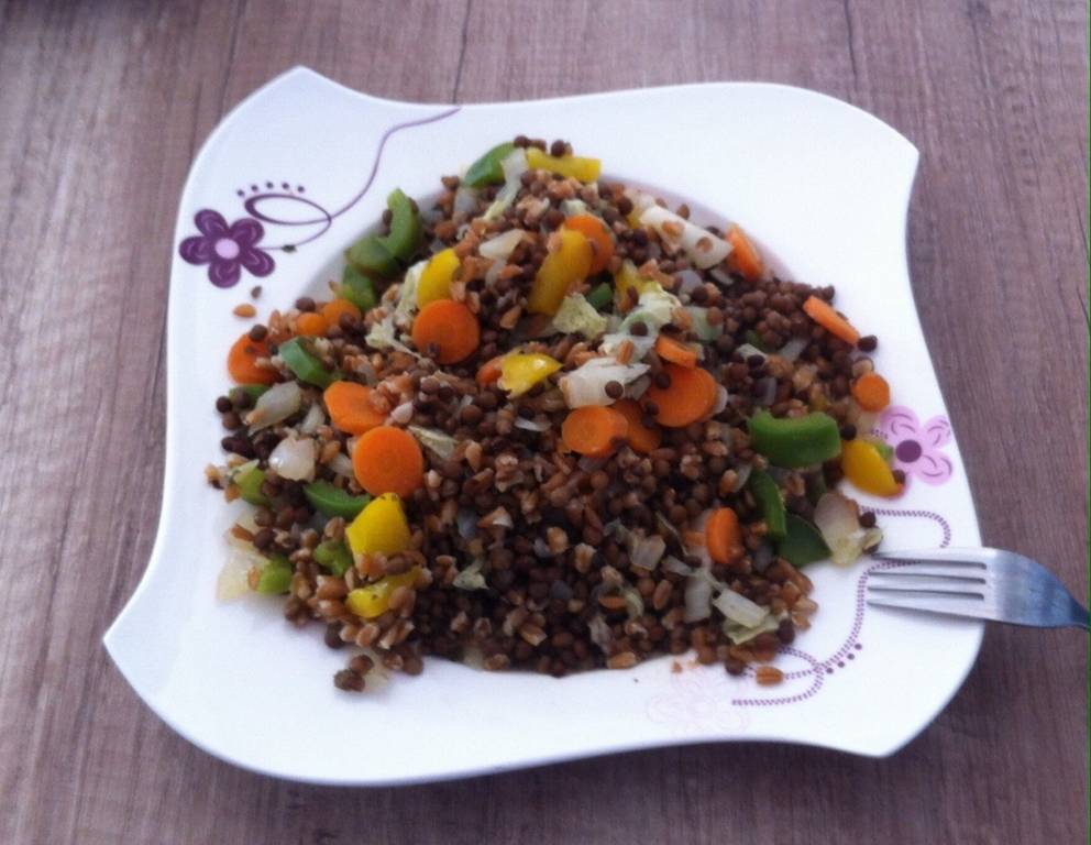 Dinkelpfanne mit Linsen Dinkelpfanne mit Linsen