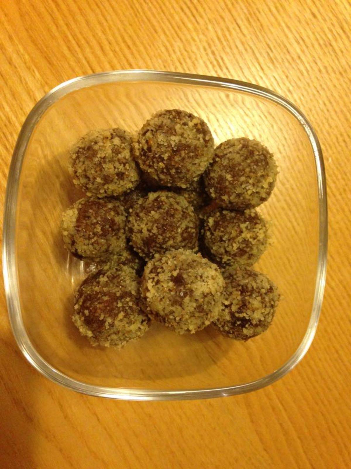 Walnuss-Müsli-Bällchen Rezept - ichkoche.at Walnuss-Müsli-Bällchen Rezept - ichkoche.at