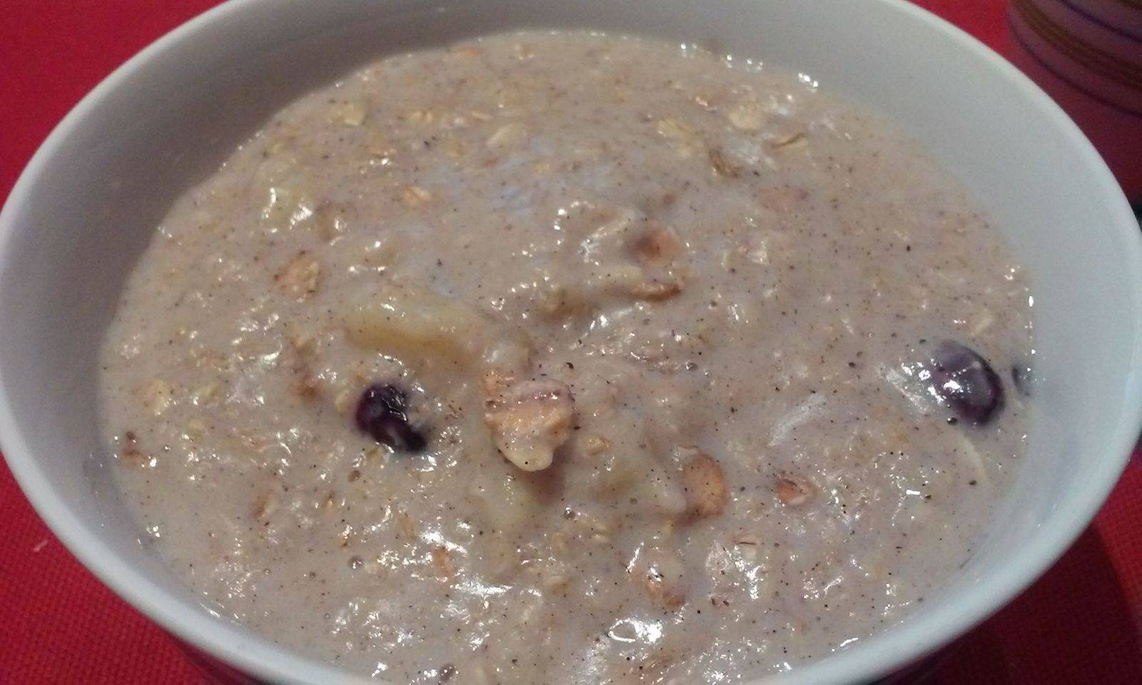 Beeren-Bananen Porridge