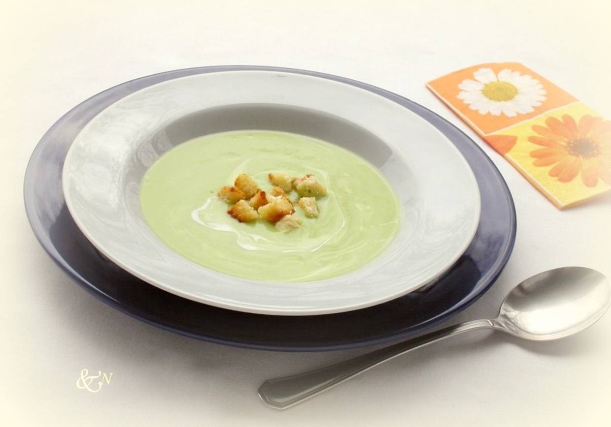 Avocadosuppe mit Knoblauchcroutons Rezept - ichkoche.at Avocadosuppe mit Knoblauchcroutons Rezept - ichkoche.at