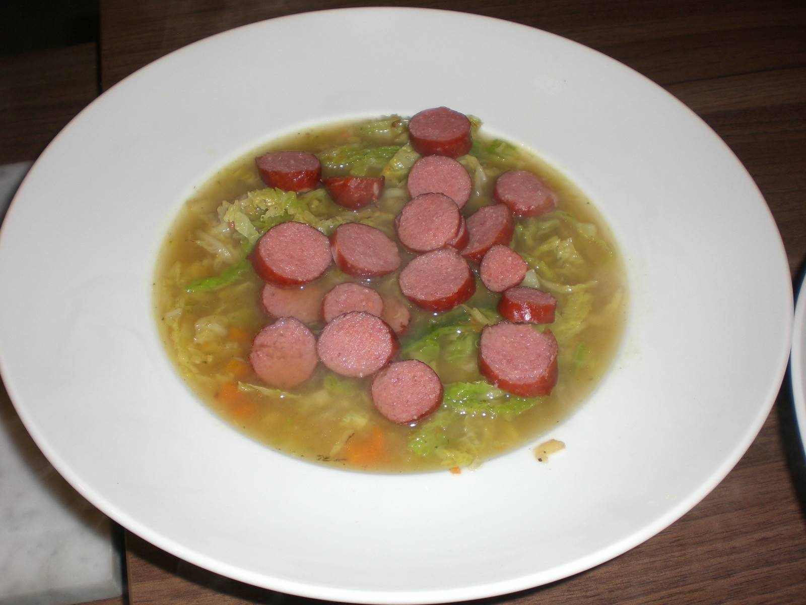 Kohlsuppe mit Selchwürstel aus dem Schnellkochtopf Rezept - ichkoche.de