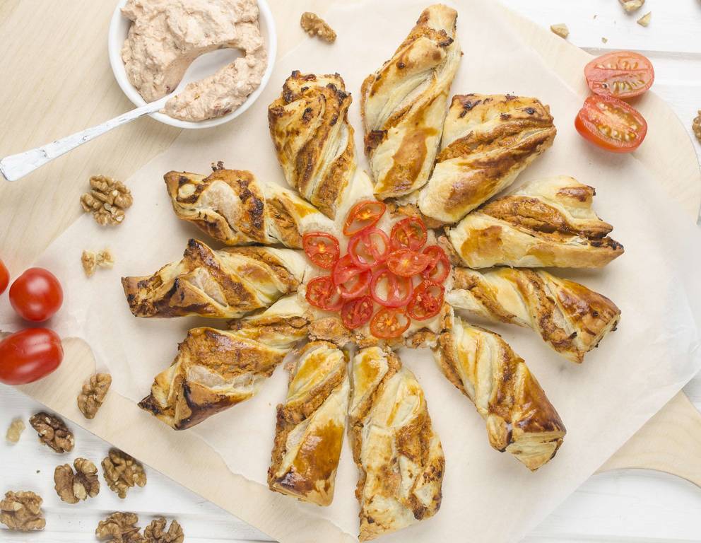 Pikante Blätterteigblume Pikante Blätterteigblume