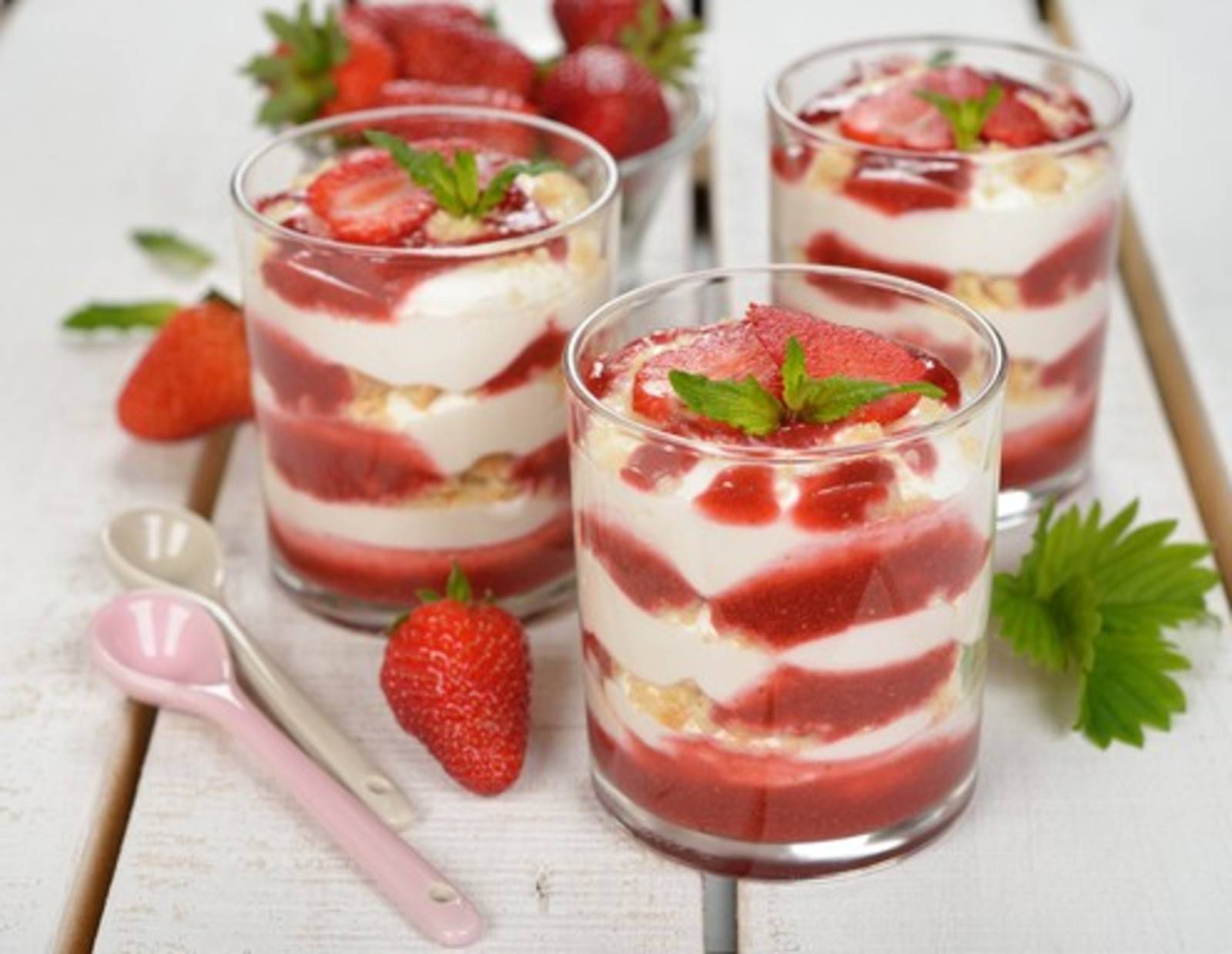 Erdbeer-Mascarpone-Schichtdessert Rezept