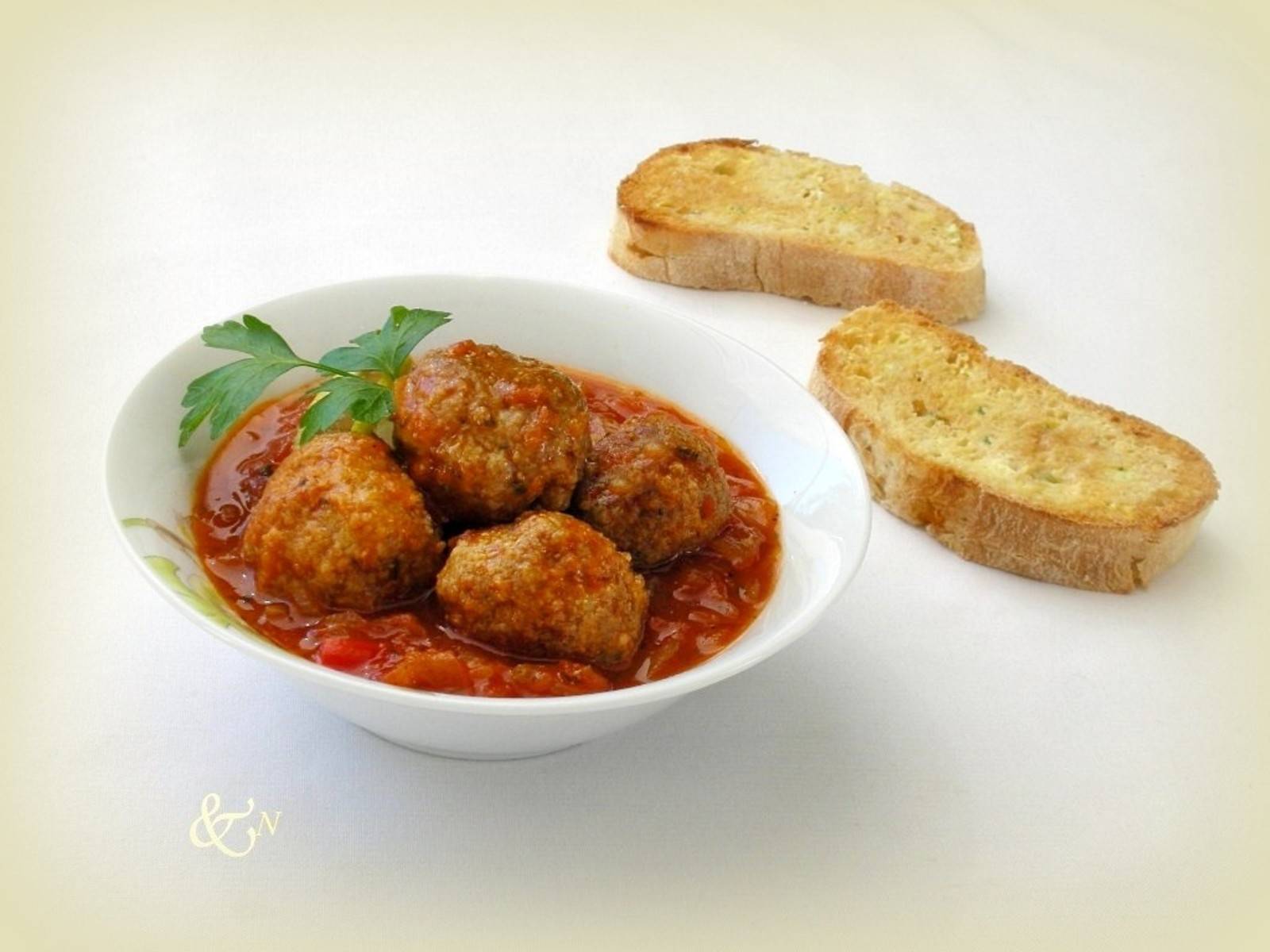 Fleischbällchen in scharfer Sauce Rezept - ichkoche.ch Fleischbällchen in scharfer Sauce Rezept - ichkoche.ch