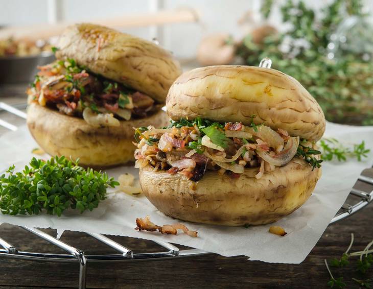 BBQ-Pilzburger mit Speckfülle BBQ-Pilzburger mit Speckfülle