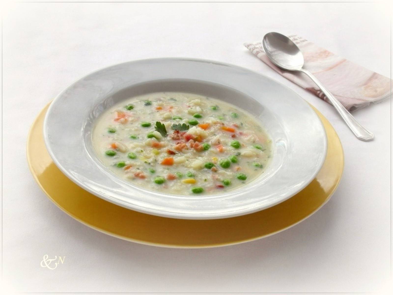Speck-Reissuppe mit Erbsen Rezept - ichkoche.ch Speck-Reissuppe mit Erbsen Rezept - ichkoche.ch