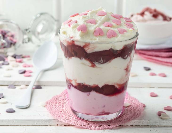 Topfen-Kirschen-Schichtdessert Topfen-Kirschen-Schichtdessert