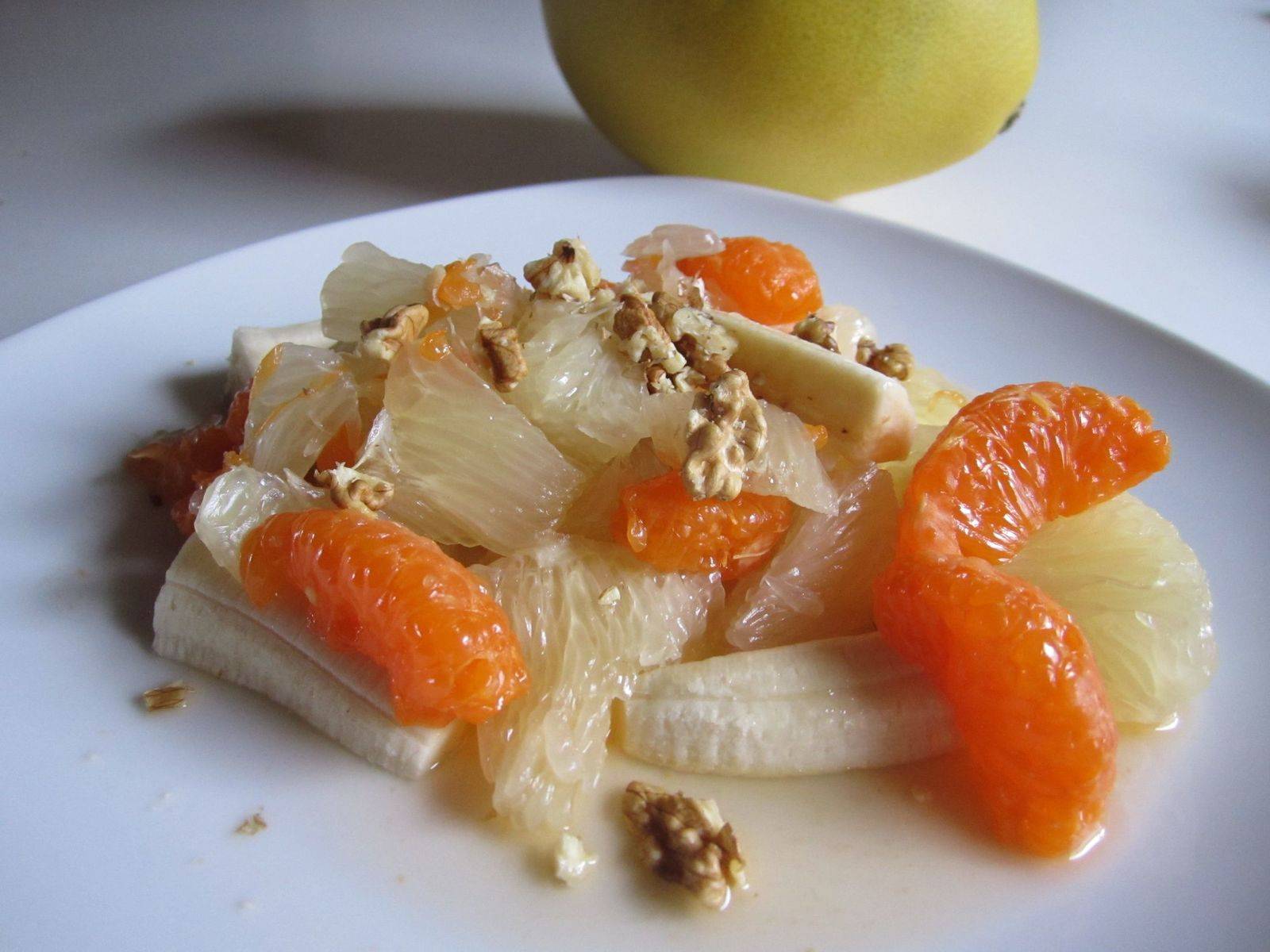 Flambierter Mandarinen-Pomelo-Salat