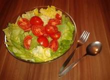 Sesam-Orangen-Tomaten-Salat